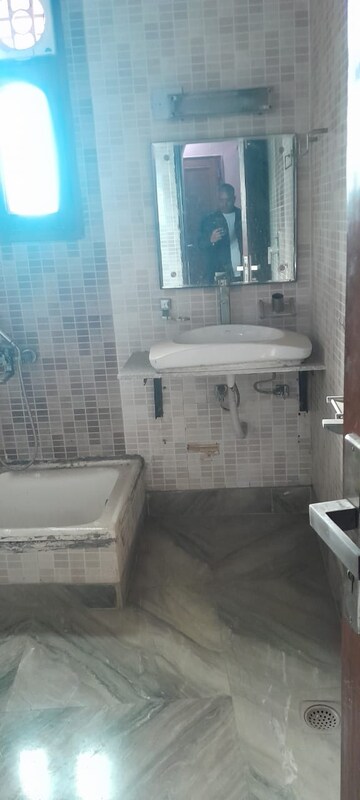 Bathroom in 5 BHK Independent House at Sainik Farm – for Sale