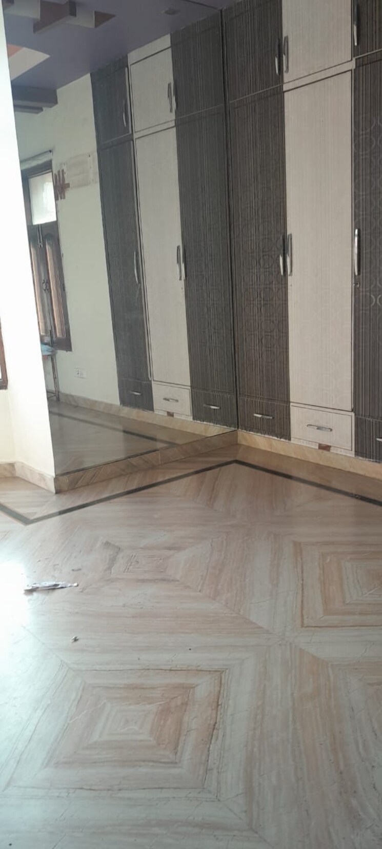 undefined, sainik farm 5 Bedroom 2850 Sq.Ft. Independent House In Sainik Farm Delhi 8110286