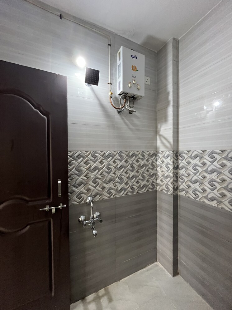 Bathroom, wadgaon sheri 1 Bedroom 500 Sq.Ft. Independent House In Wadgaon Sheri Pune 8110308