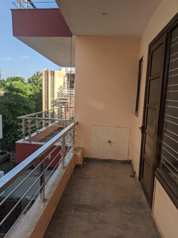 Balcony in 2 BHK Independent House at RWA Residential Society Sector 46, Sector 46 – for Rent
