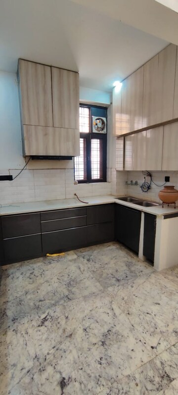 Kitchen in 2 BHK Builder Floor at Sector 52 – for Rent