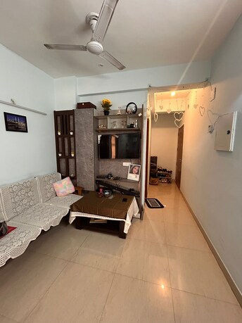 2 BHK Apartment For Rent in Shree Vardhman Mantra Sector 67 Gurgaon  8110387