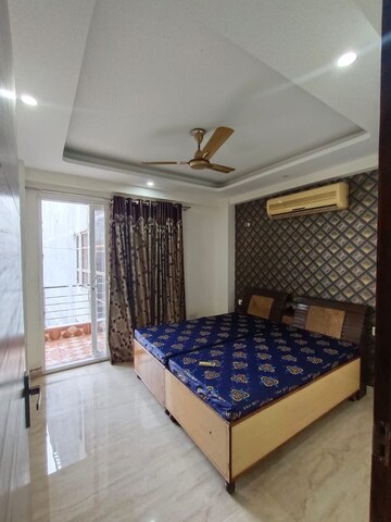 Bedroom in 2 BHK Builder Floor at Ansal Sushant Lok I, Sector 43 – for Rent