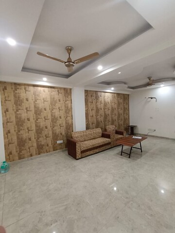 Living Room in 2 BHK Builder Floor at Ansal Sushant Lok I, Sector 43 – for Rent
