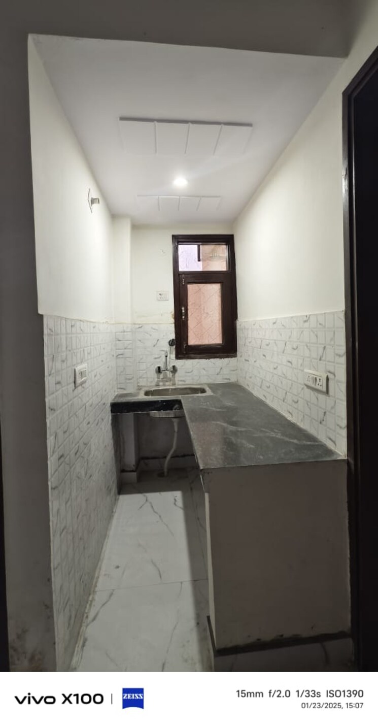Kitchen, shaheen bagh 2 Bedroom 585 Sq.Ft. Apartment In Shaheen Bagh Delhi 8110454