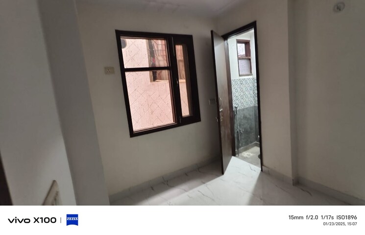 Room, shaheen bagh 2 Bedroom 585 Sq.Ft. Apartment In Shaheen Bagh Delhi 8110454