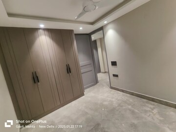 Room in 4 BHK Builder Floor at Greater Kailash ii – for Sale