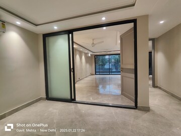 Room in 4 BHK Builder Floor at Greater Kailash ii – for Sale