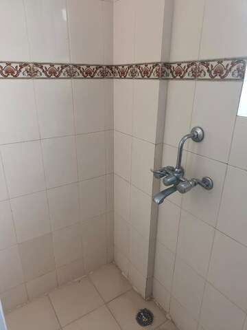 Bathroom in 2 BHK Apartment at Maple Heights, Sector 43 – for Rent