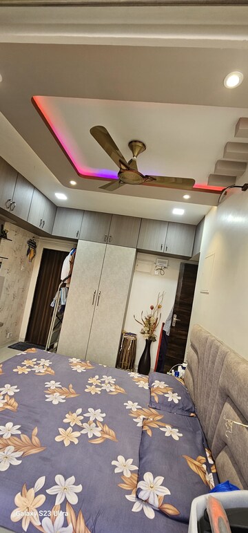 Master Bedroom in 2 BHK Apartment at Dharti Presidio, Malad West – for Sale