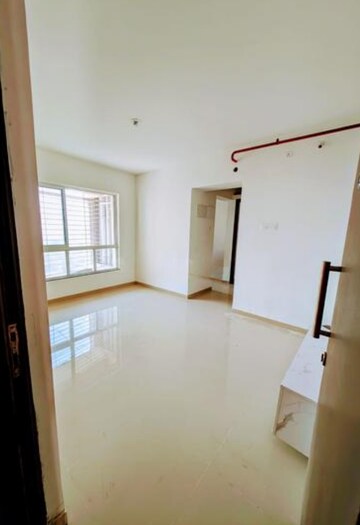 Room in 1 BHK Apartment at Puranik City, Kasarvadavali – for Rent