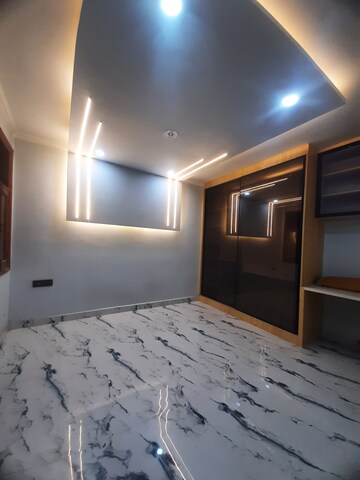 Room in 3 BHK Apartment at Sector 19, Dwarka – for Sale