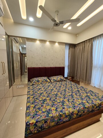 Bedroom in 2 BHK Apartment at Kalpataru Paramount, Kapur Bawdi – for Rent