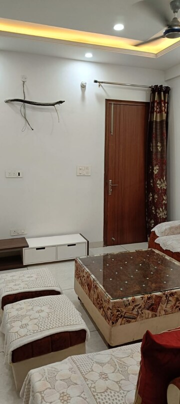Furnished Amenities in 3 BHK Builder Floor at Dhakoli Village – for Sale