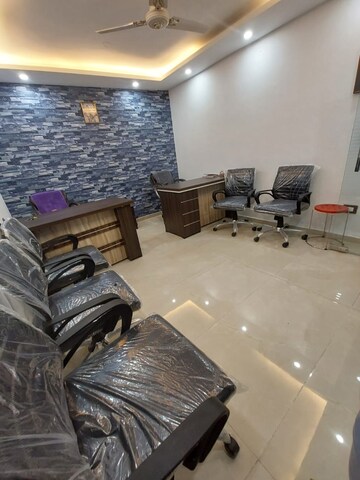 Commercial Office Space 150 Sq.Ft. For Rent in Panchsheel Vihar Delhi  8110540