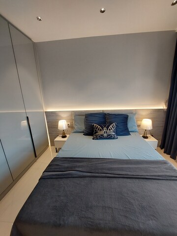 1 BHK Apartment For Sale in K Raheja Heights, Malad East