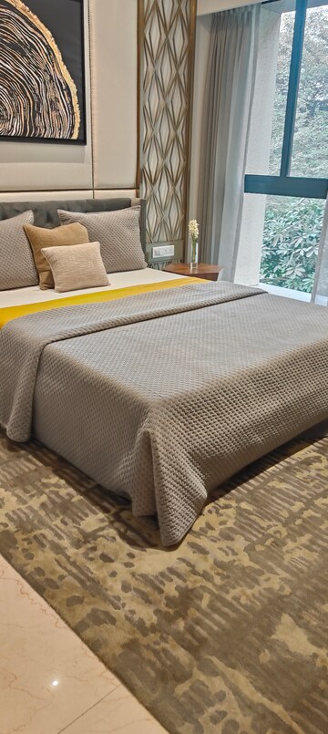 Bedroom in 4 BHK Apartment at Lodha Sterling, Kolshet Road – for Rent