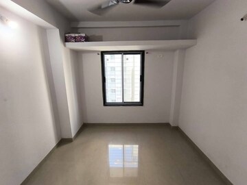 Bedroom in 2 BHK Apartment at Mahape – for Rent