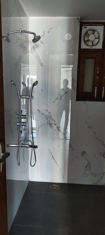 Bathroom in 3 BHK Builder Floor at Empire Floors, Sector 57 – for Rent