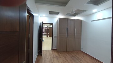 Building Lobby in 3 BHK Builder Floor at Empire Floors, Sector 57 – for Rent
