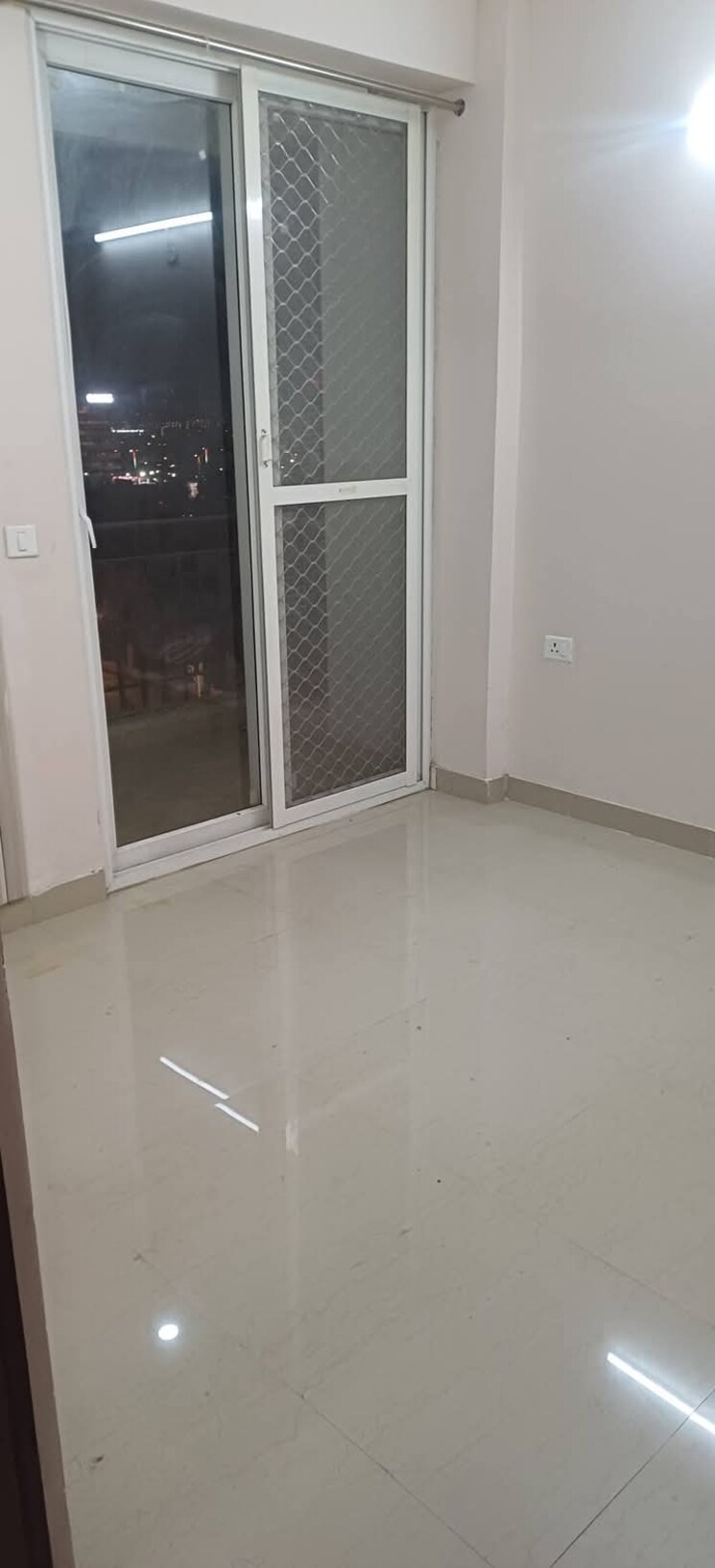 Room, amrapali-golf-homes 2 Bedroom 1100 Sq.Ft. Apartment In Sector 4, Greater Noida Greater Noida 8110594