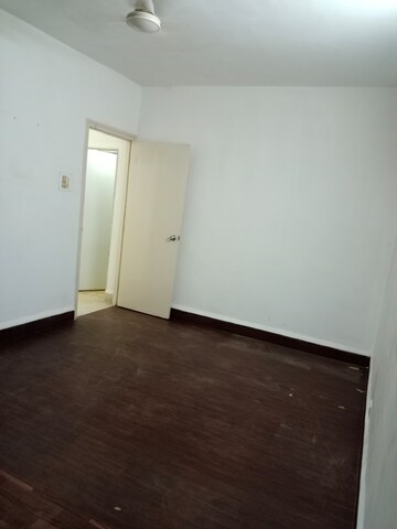 Bedroom in 1 BHK Apartment at Andheri West – for Rent