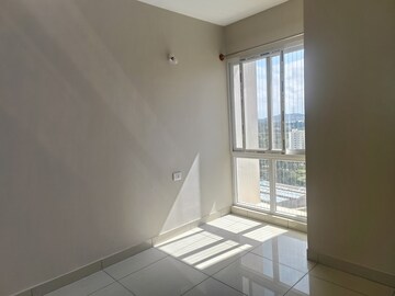 Room in 3 BHK Apartment at UKN The Belvedere, Devanahalli – for Sale