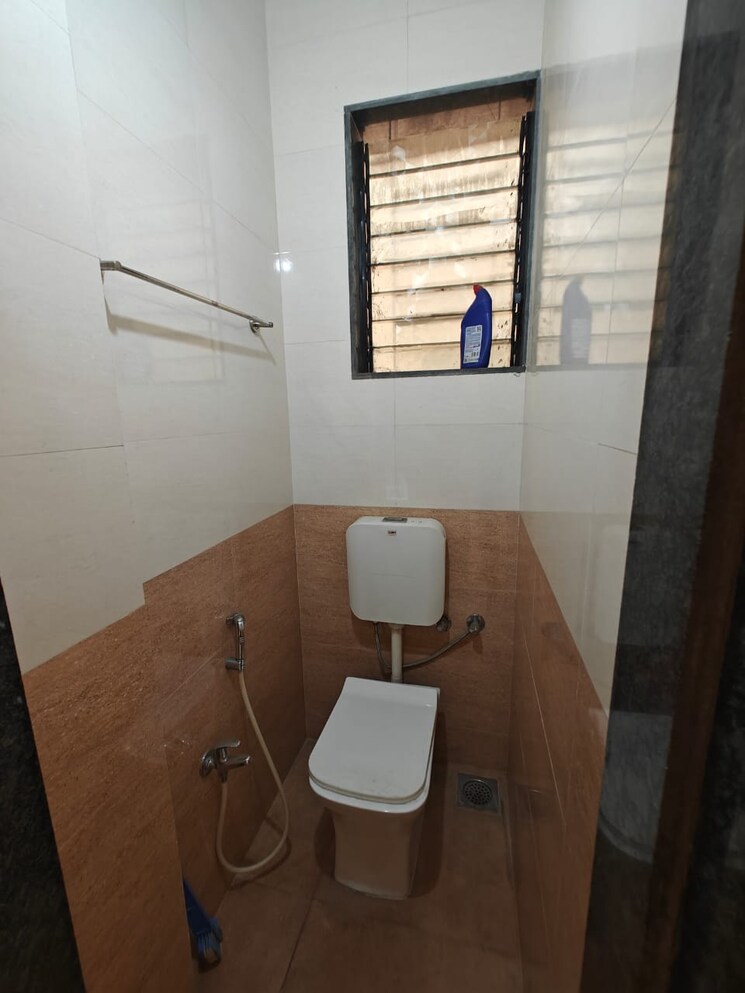 Bathroom, simran-view 1 Bedroom 600 Sq.Ft. Apartment In Nerul Navi Mumbai 8110723