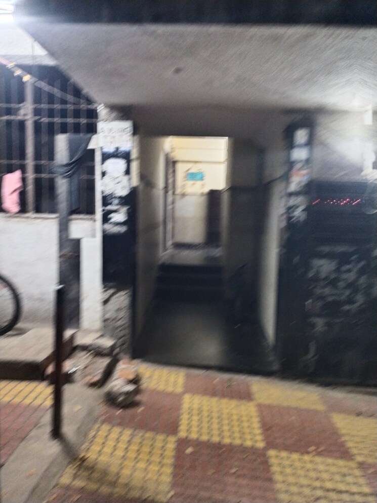  Parking, kurla east 1 Bedroom 515 Sq.Ft. Apartment In Kurla East Mumbai 8110740