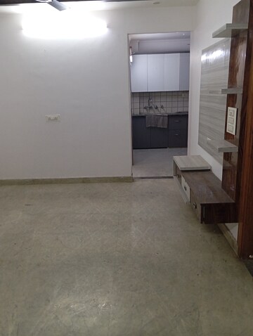 Kitchen in 2.5 BHK Builder Floor at Krishna Nagar – for Rent