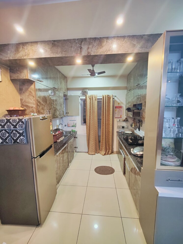 Balcony, mahagun-masion 3 Bedroom 1660 Sq.Ft. Apartment In Indrapuram Ghaziabad 8110764