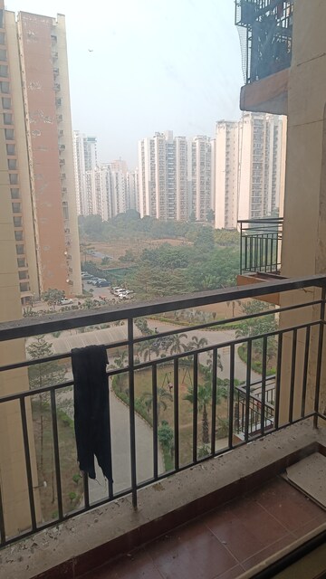 4 BHK Apartment For Rent in Prateek Fedora Sector 61 Noida  8110785