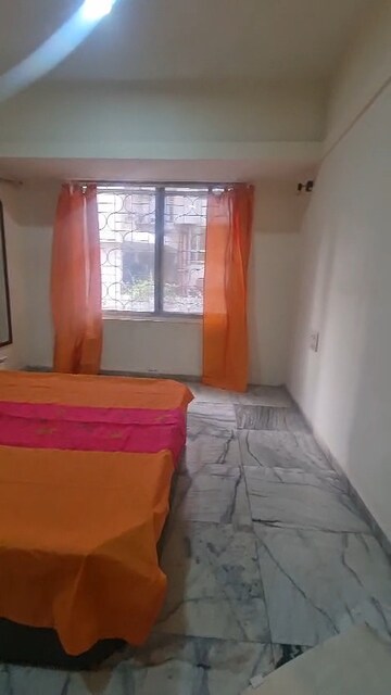 Bedroom in 2 BHK Apartment at Andheri West – for Rent