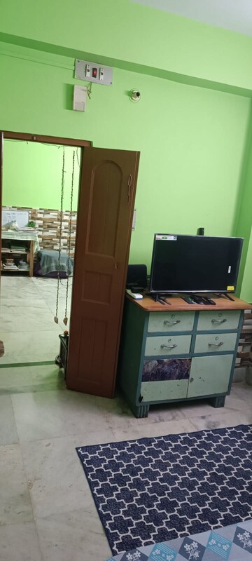 Furnished Amenities in 1.5 BHK Builder Floor at Baguihati – for Sale
