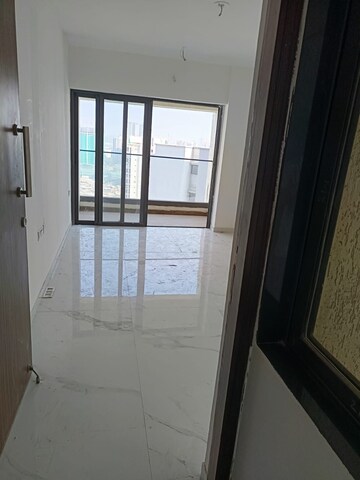Bedroom in 2 BHK Apartment at Andheri West – for Rent