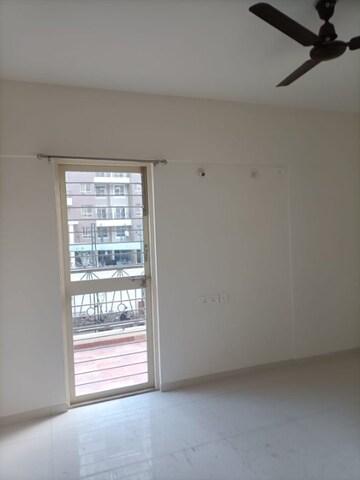 Room in 3 BHK Apartment at Nyati Elan, Wagholi – for Rent