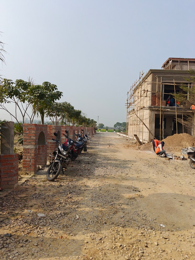 Parking, gomti nagar 3 Bedroom 1653 Sq.Ft. Villa In Gomti Nagar Lucknow 8110895