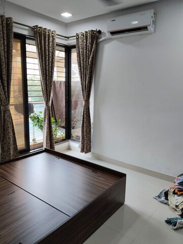 Room in 2 BHK Apartment at Larkins Pride Palms, Kolshet Road – for Sale