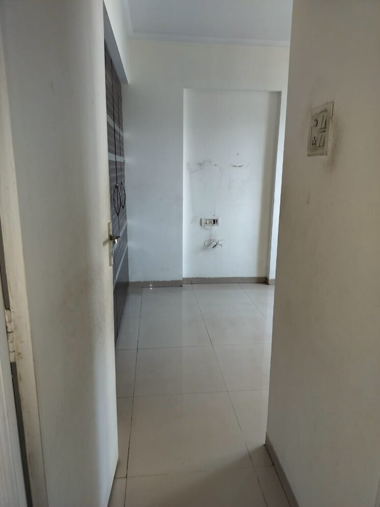 Bathroom, puranik-hometown 1 Bedroom 438 Sq.Ft. Apartment In Ghodbunder Road Thane 8110937