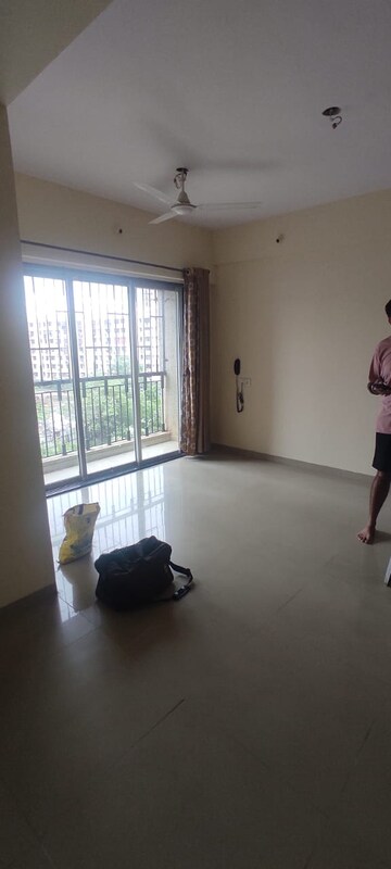 Room in 2 BHK Apartment at Vihang Valley Phase 2, Kasarvadavali – for Sale