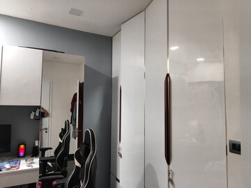 Staircase in 3 BHK Apartment at Lodha Grandeur, Prabhadevi – for Rent