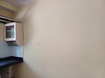Room in 1 RK Apartment at Aakruti Aangan, Ghodbunder Road – for Sale