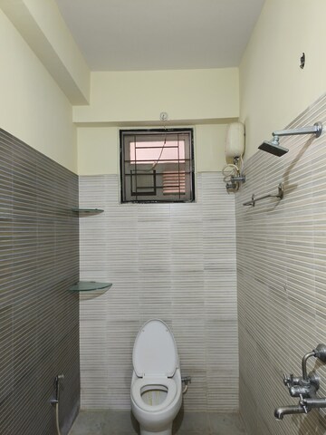 Bathroom in 3 BHK Apartment at Banjara Hills – for Rent