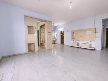 Room in 3 BHK Apartment at Banjara Hills – for Rent