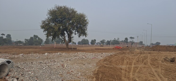 undefined, upsidc site b  101 Sq.Yd. Plot In Upsidc Site B Greater Noida 8110975