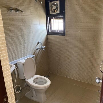 Bathroom in 3 BHK Builder Floor at Rps Palms, Sector 88 – for Rent