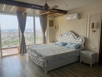 Bedroom in 4 BHK Apartment at Sunshine Helios, Sector 78 – for Rent