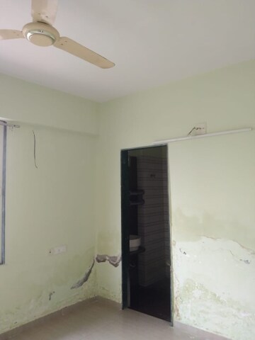Room in 3 BHK Apartment at Chandkheda – for Rent