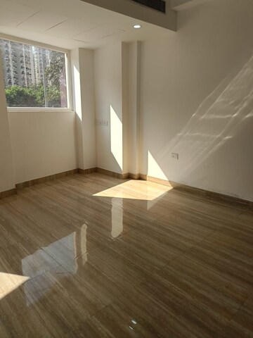 Room in 3 BHK Apartment at Supertech ORB, Sector 74 – for Rent