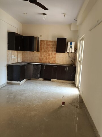 2 BHK Apartment For Rent in Aims Golf City, Sector 75